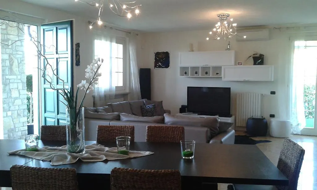 Villa Elisa Relax Pozzolengo Italy